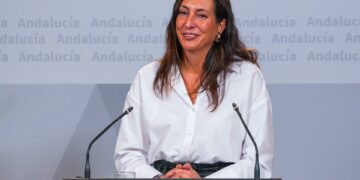 La Junta dará un «giro de 180 grados» al sistema de Dependencia con una única visita de valoración, acortando plazos