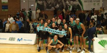 El CAB Estepona se impone ante el Unicaja Mijas en el derbi provincial