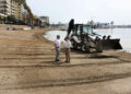 Marbella aporta casi 13.000 toneladas de arena en las zonas dañadas por temporal de cara a Semana Santa