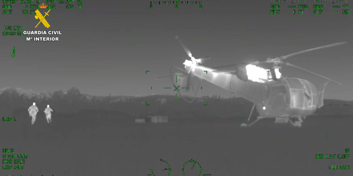 Guardia Civil y Gendarmería Marroquí intervienen dos helicópteros utilizados para realizar “narcovuelos”