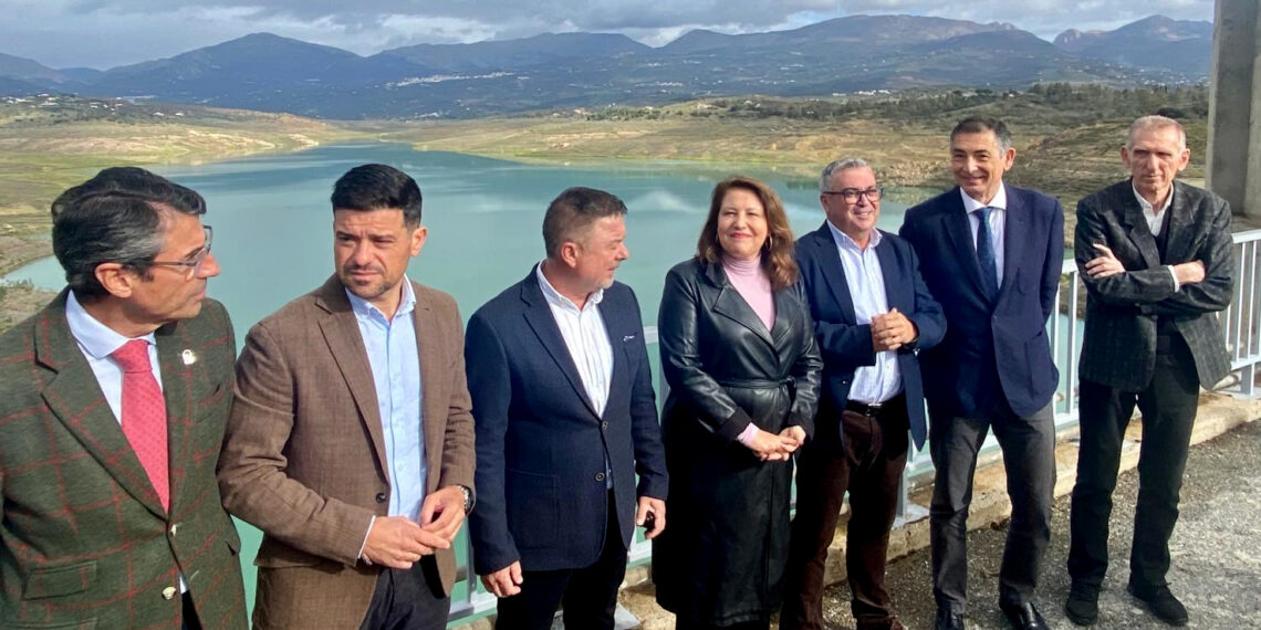 Carmen Crespo subraya que en Andalucía se “agudiza el ingenio” para hacer frente a la sequía