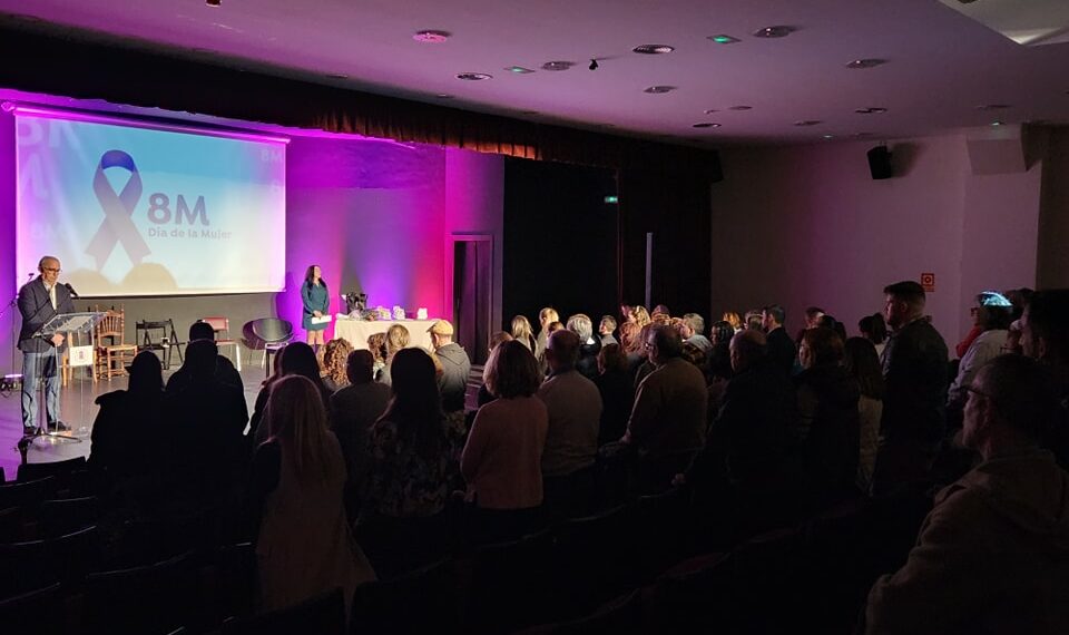Manilva celebró el Día Internacional de la Mujer con un emotivo acto