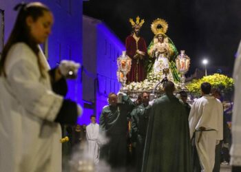 Torremolinos arranca la Semana Santa con la procesión del Santísimo Cristo de la Sentencia y la Virgen del Calvario