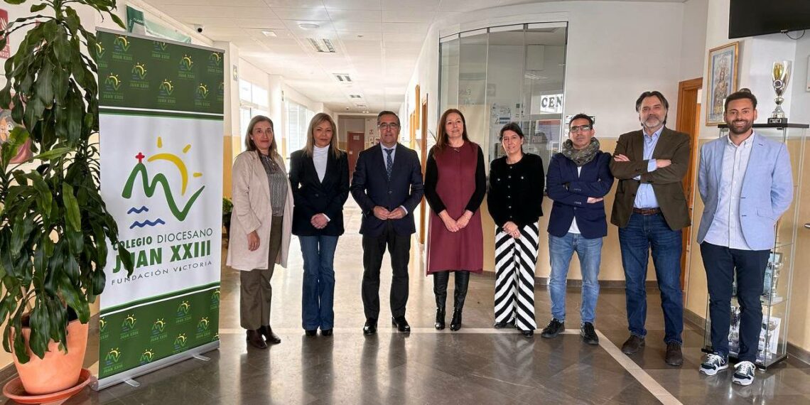 Estepona amplía su oferta educativa con dos nuevas líneas de Bachillerato en el centro docente Juan XXIII