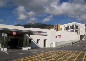 Una mujer y tres menores evacuados al hospital tras una colisión de dos vehículos en Arroyo de la Miel