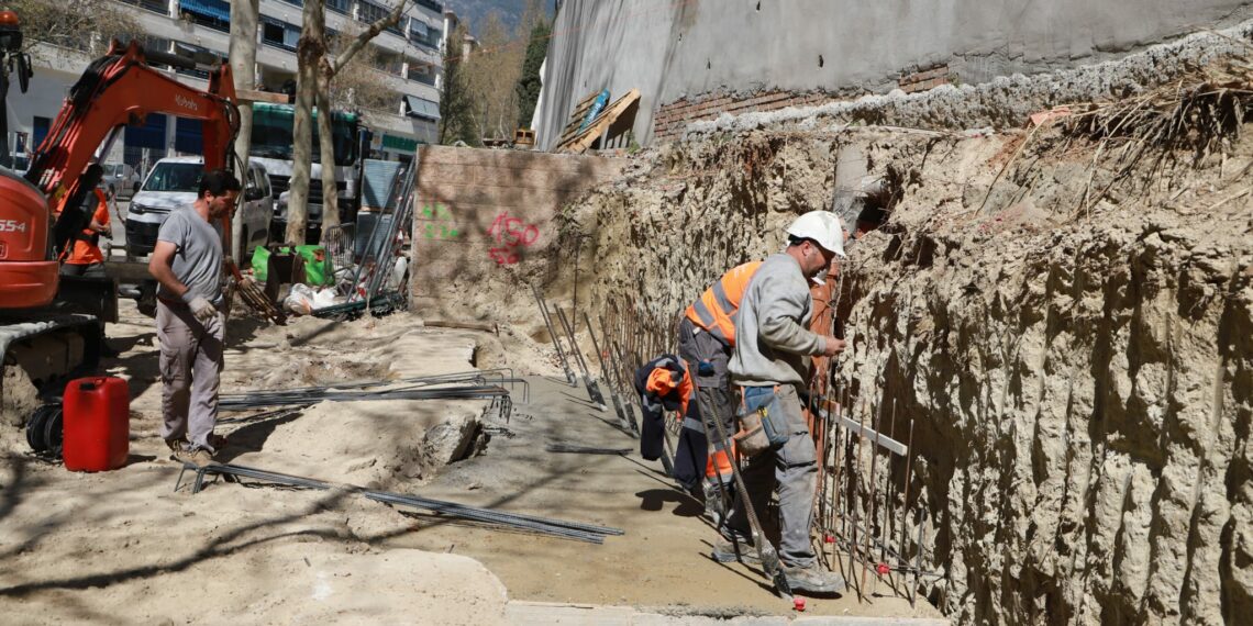 La remodelación de la avenida José Manuel Vallés permitirá duplicar las plazas de aparcamiento