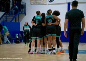 El CAB Estepona se impone ante el NB Paterna (58-57)