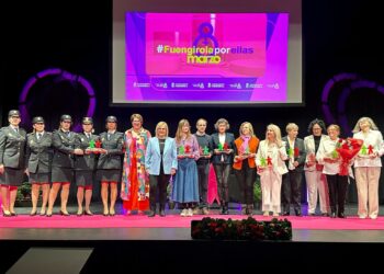 Fuengirola celebró un acto de reconocimiento a mujeres bajo el lema ‘#Fuengirola por ellas’