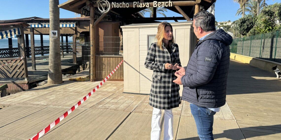 La alcaldesa de Mijas, Ana Mata, exige al Gobierno central que ponga en marcha un plan de estabilización de playas