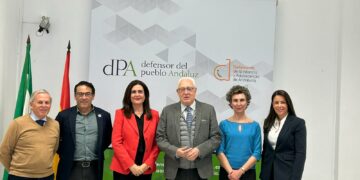 Hidralia presenta ante el Defensor del Pueblo Andaluz su modelo de atención al cliente