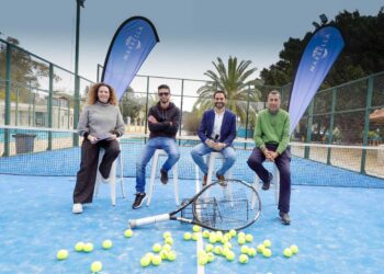 El X Encuentro de Tenis y Pádel de las Escuelas Deportivas Municipales reunirá este sábado en el Polideportivo Paco Cantos a cerca de 300 jugadores