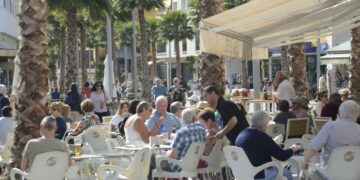 Torremolinos amplía los horarios de establecimientos de hostelería durante la Semana Santa