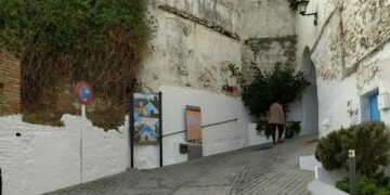 Piden al Ayuntamiento de Casares que se instale un ascensor para poder acceder al Castillo