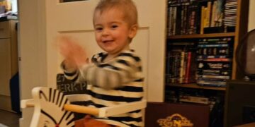 Mijas despide a Robin, el pequeño que luchaba contra un cáncer de alto riesgo