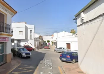 Una mujer es asesinada a tiros en plena calle por su expareja en Pizarra