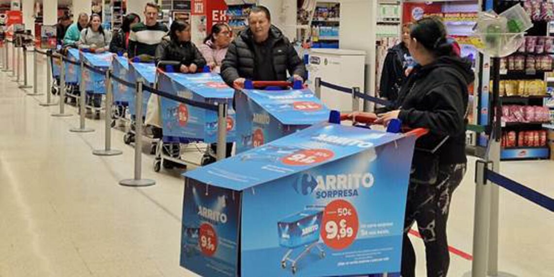 Carrefour lanza los ‘carros sorpresa’ donde el cliente lo adquiere sin conocer contenido y paga menos por él