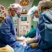 Realizan con éxito la primera operación en España para extirpar un tumor a un bebé en periodo de gestación
