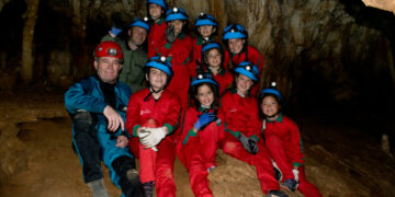 Casares, premiada por la divulgación de la espeleología