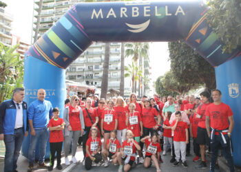 Más de 300 personas se han dado cita en la III Caminata Solidaria a beneficio de AVOI