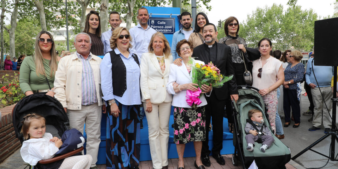 Marbella dedica una calle al párroco José López Solórzano, el «cura Pepe»