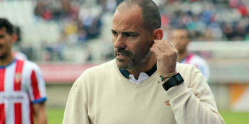 Salva Ballesta, nuevo entrenador del CD Estepona