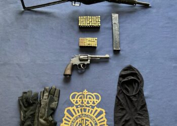 Detenidos en Torremolinos dos peligrosos fugitivos buscados por las autoridades belgas, interviniéndoles un arma de guerra y un revólver