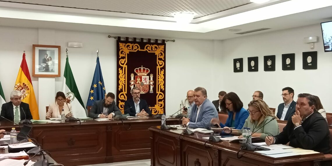 El pleno del Ayuntamiento de Mijas aprueba una nueva ampliación presupuestaria por casi 18 millones de euros