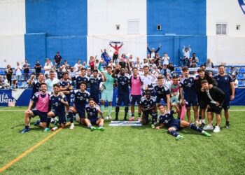 El Marbella FC se convierte en equipo de playoff tras conseguir la victoria ante el Vélez (2-6)