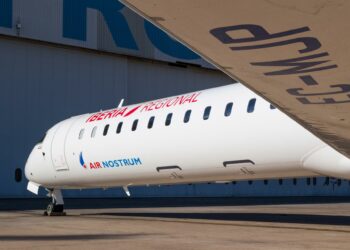 Air Nostrum realizará entrevistas el 9 de abril para contratar tripulantes de cabina