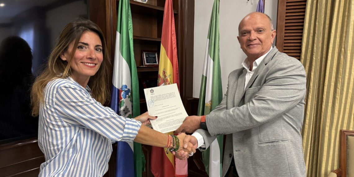 Mijas formaliza la cesión de una parcela municipal a favor de CUPPACE, Asociación para el Cuidado de Personas con Parálisis Cerebral