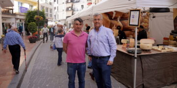 La IX Feria del Queso ‘POPI’ Sabor a Málaga abre una nueva edición del evento ‘Estepona vive sus calles’
