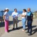 El colectivo MiMoana organiza una jornada de limpieza de playas en Mijas para conmemorar el Día de la Tierra