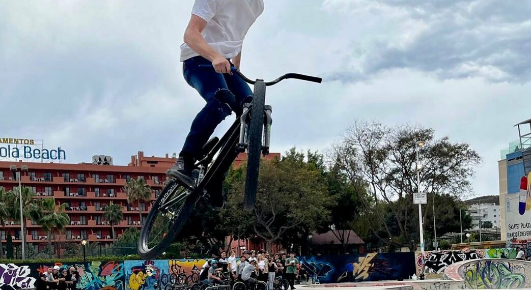 El espectáculo de las BMX regresa este sábado a Fuengirola con la segunda edición de ‘Spring Jam’ en el Skate Plaza Ignacio Echeverría