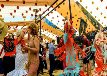 Más flamenco y menos reguetón: la curiosa propuesta de Vox para la Feria de Marbella