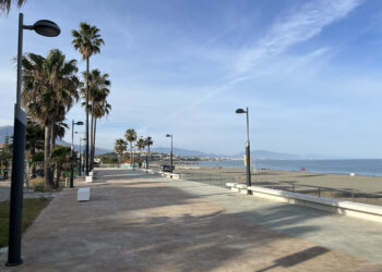 Manilva, lista para estrenar su nuevo paseo marítimo