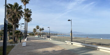 Manilva, lista para estrenar su nuevo paseo marítimo