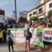 La comunidad educativa de Benalmádena sale a la calle a defender la educación pública