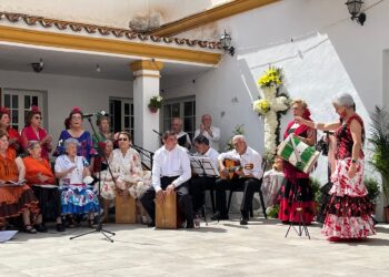 El Hogar Social de calle Blanca Paloma acoge el día 2 la Fiesta de la Cruz de Mayo de Tercera Edad