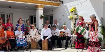 El Hogar Social de calle Blanca Paloma acoge el día 2 la Fiesta de la Cruz de Mayo de Tercera Edad