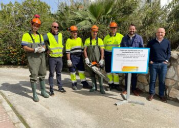 Benalmádena avanza en los trabajos de mantenimiento que realizan en los diferentes cauces