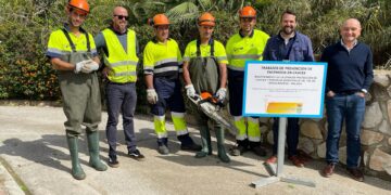 Benalmádena avanza en los trabajos de mantenimiento que realizan en los diferentes cauces