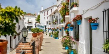 Los americanos eligen a Benalmádena y Mijas como los mejores pueblos para jubilarse
