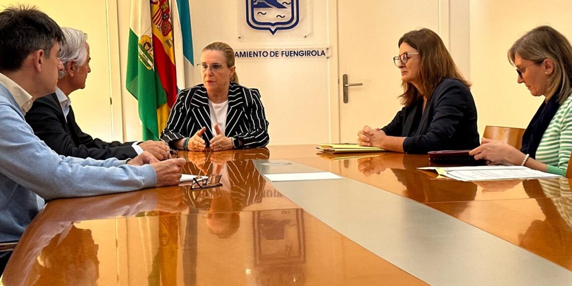 El Ayuntamiento de Fuengirola y el Consorcio de Transporte Metropolitano de Málaga mejorarán la conectividad interprovincial