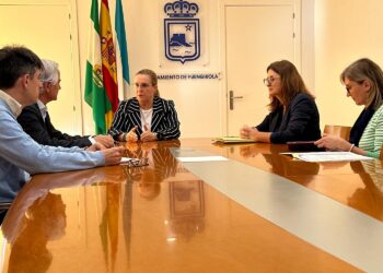 El Ayuntamiento de Fuengirola y el Consorcio de Transporte Metropolitano de Málaga mejorarán la conectividad interprovincial
