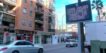 Torremolinos continuará ofreciendo hasta mayo el servicio de información sobre la Zona de Bajas Emisiones y obtención del certificado digital