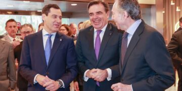 Moreno ve prioritario seguir «fortaleciendo» la presencia de Andalucía en la UE y sea tenida en cuenta en los fondos