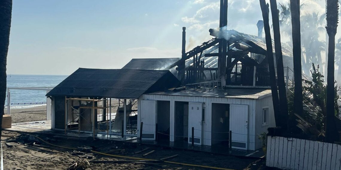 El Bikini Beach de Estepona vuelve a arder