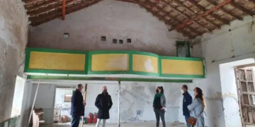 Avanza el proyecto para convertir el viejo cine de Casares en un gastro mercado