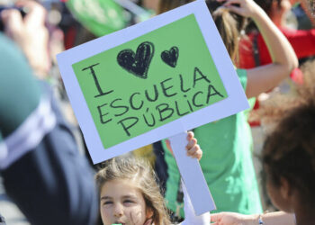 Profesores andaluces irán a la huelga el próximo 14 de mayo