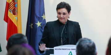 Margarita del Cid dice que «Málaga sufre un Gobierno negacionista» y pide que trabaje en tren litoral